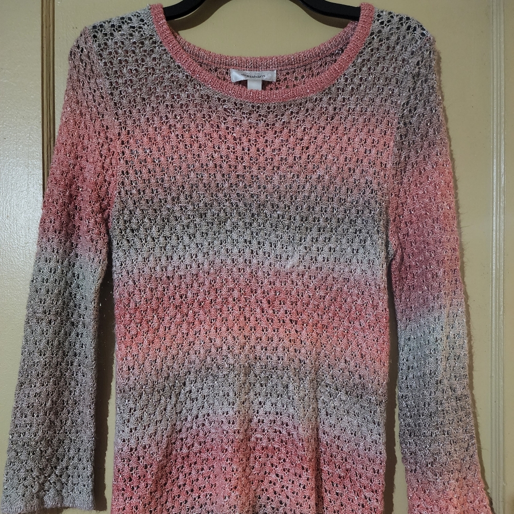 Women's top. Excellent condition. Sz M